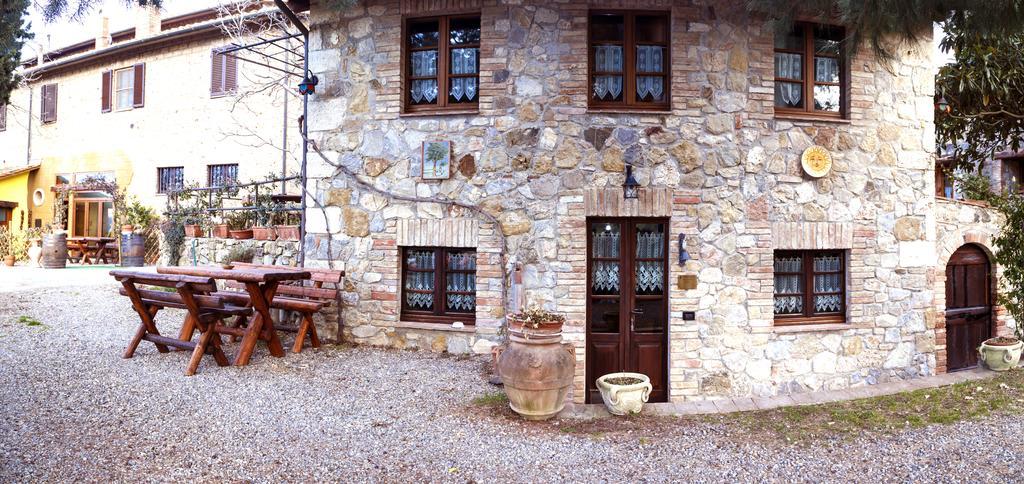Agriturismo Il Noce Castiglione dʼOrcia Exterior foto